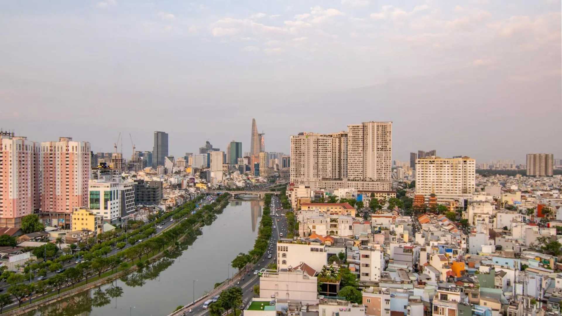 The Luxury Grand Riverside Apartment City Center Ho Chi Minh City 0*,  Vietnam