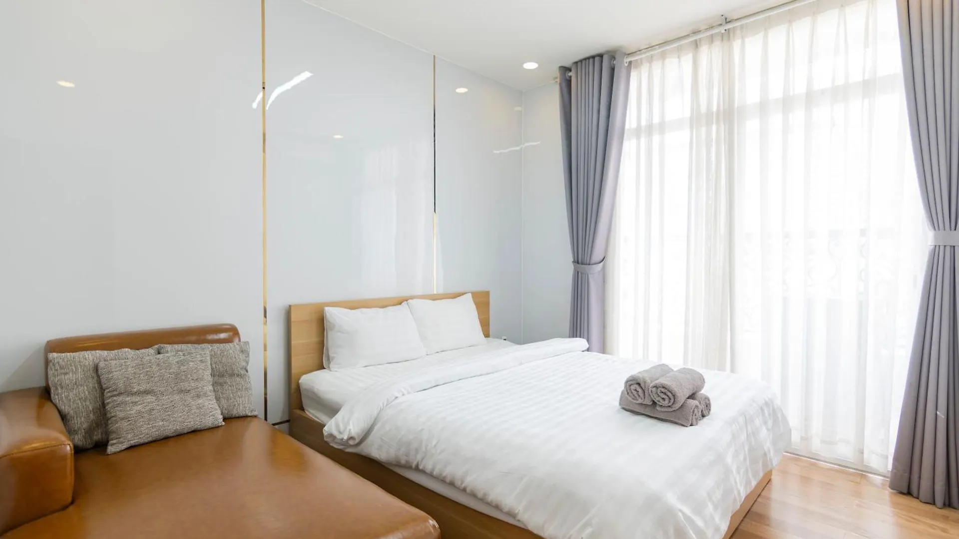 The Luxury Grand Riverside Apartment City Center Ho Chi Minh City 0*,