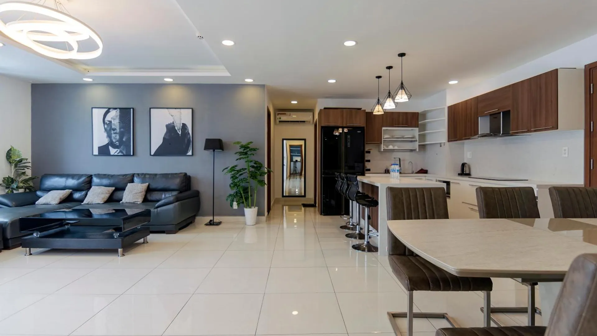 The Luxury Grand Riverside Apartment City Center Хошимин