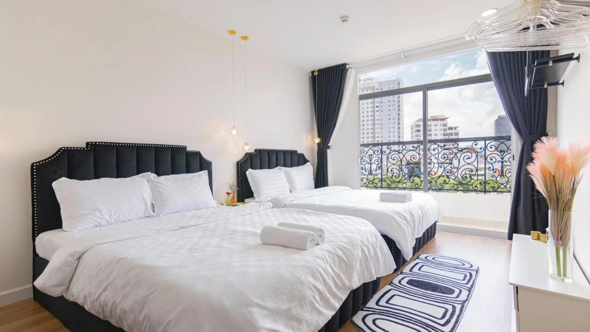 The Luxury Grand Riverside Apartment City Center Ho Chi Minh City 0*,